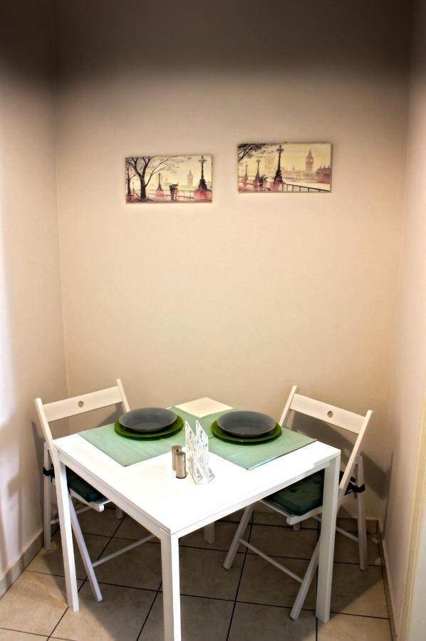 Central Apartment At Koukaki Area Атина Екстериор снимка
